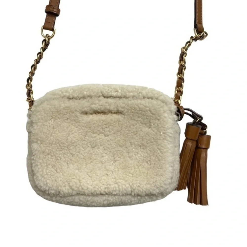 Michael Michael Kors JET SET TRAVEL SMALL SHEARLING CROSSBODY